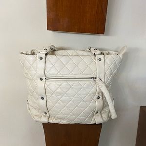 Chanel quieted leather tote